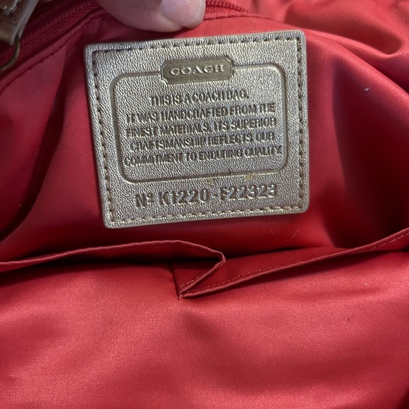 Coach Poppy - Picture 11 of 12